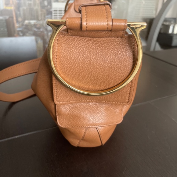 Salvatore Ferragamo Gancio Hobo in Calf Skin - Picture 2 of 7